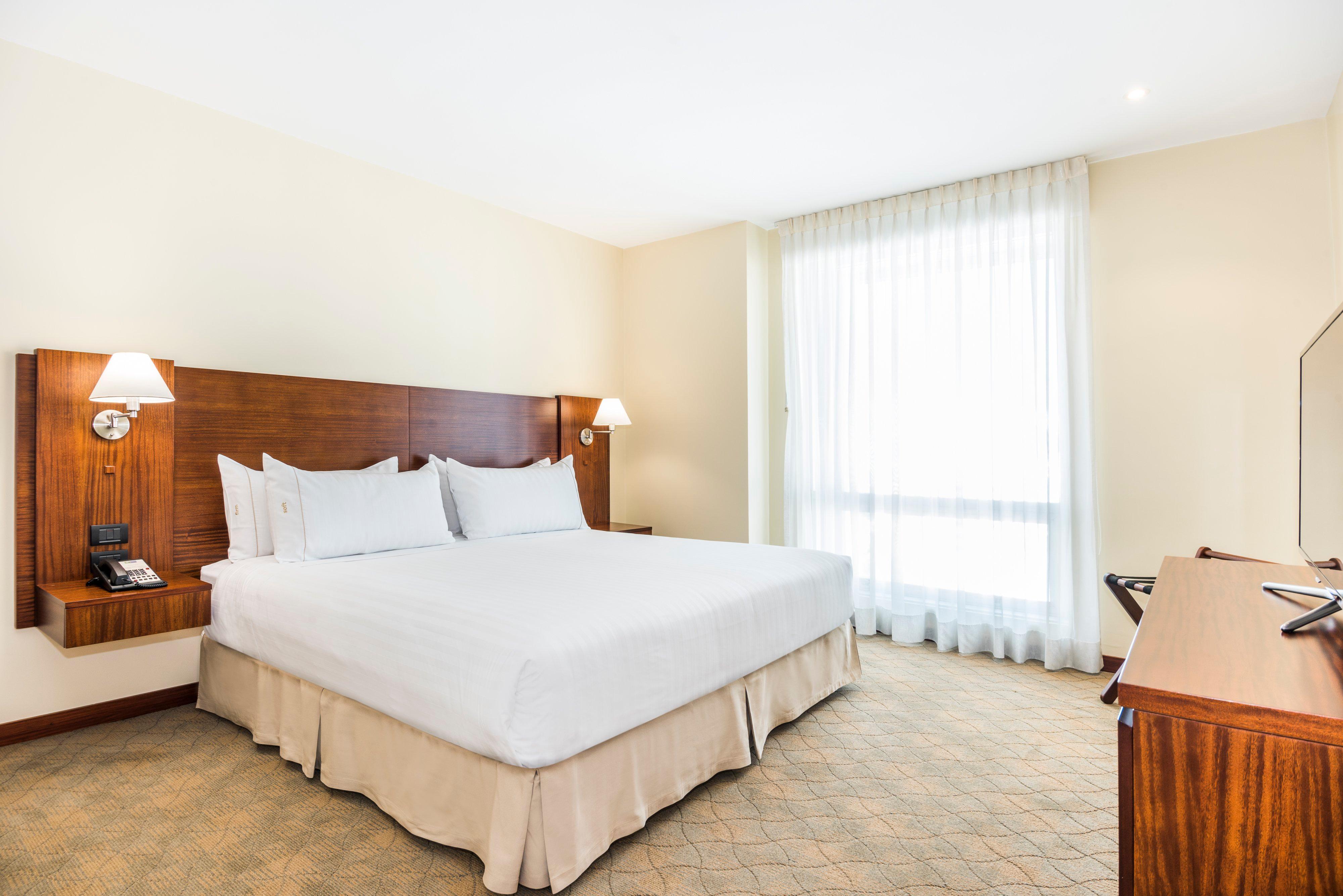 Holiday Inn Express Quito By Ihg Екстериор снимка