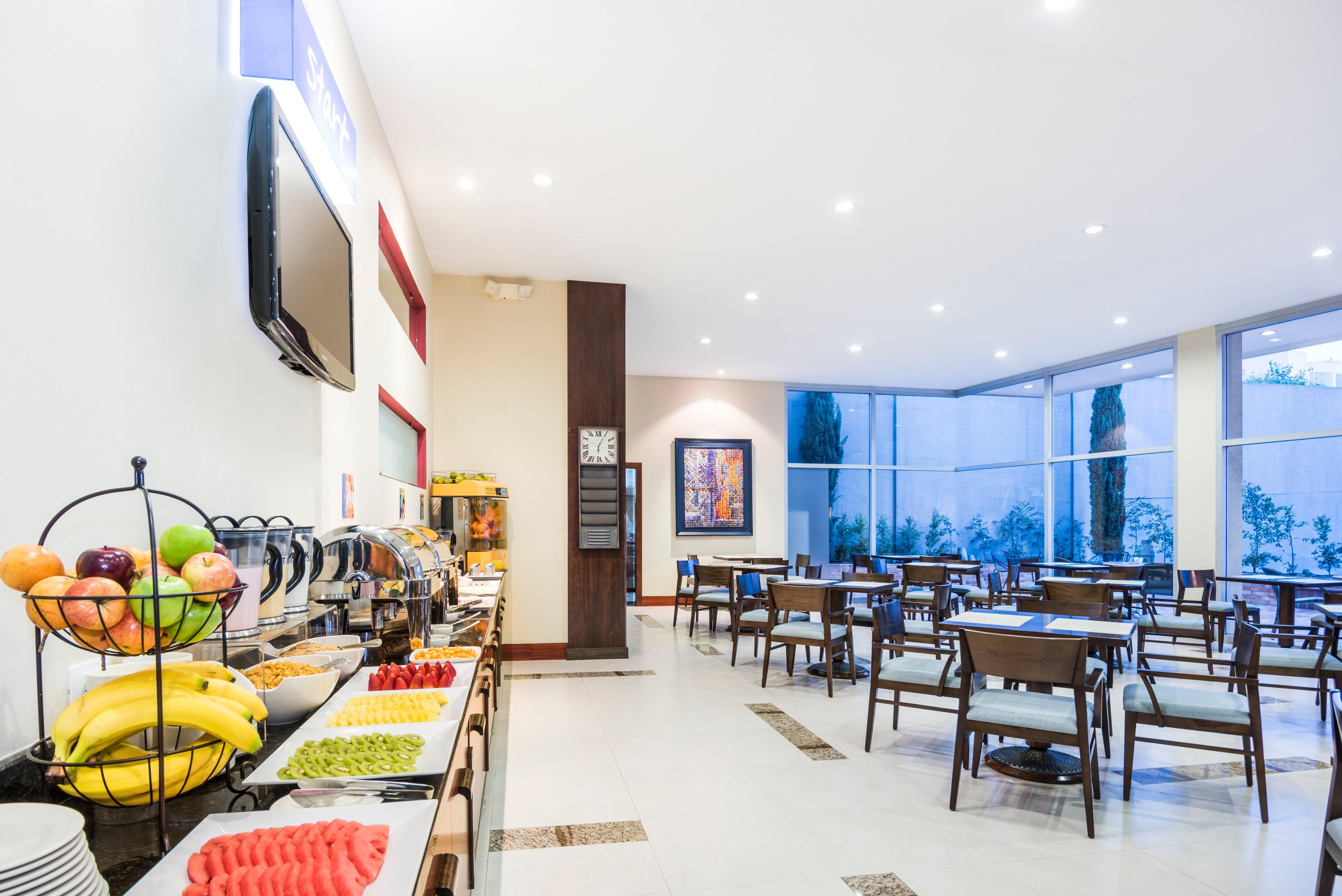 Holiday Inn Express Quito By Ihg Екстериор снимка