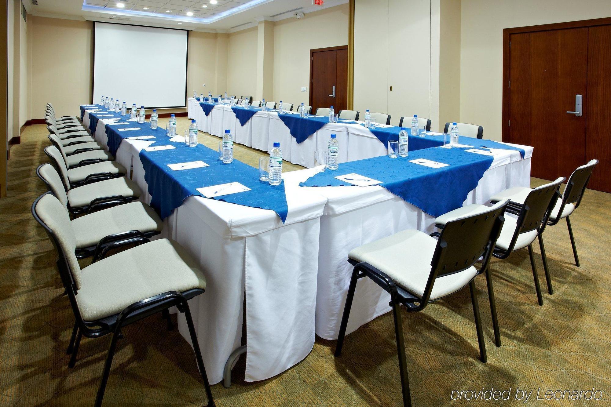 Holiday Inn Express Quito By Ihg Съоръжения снимка